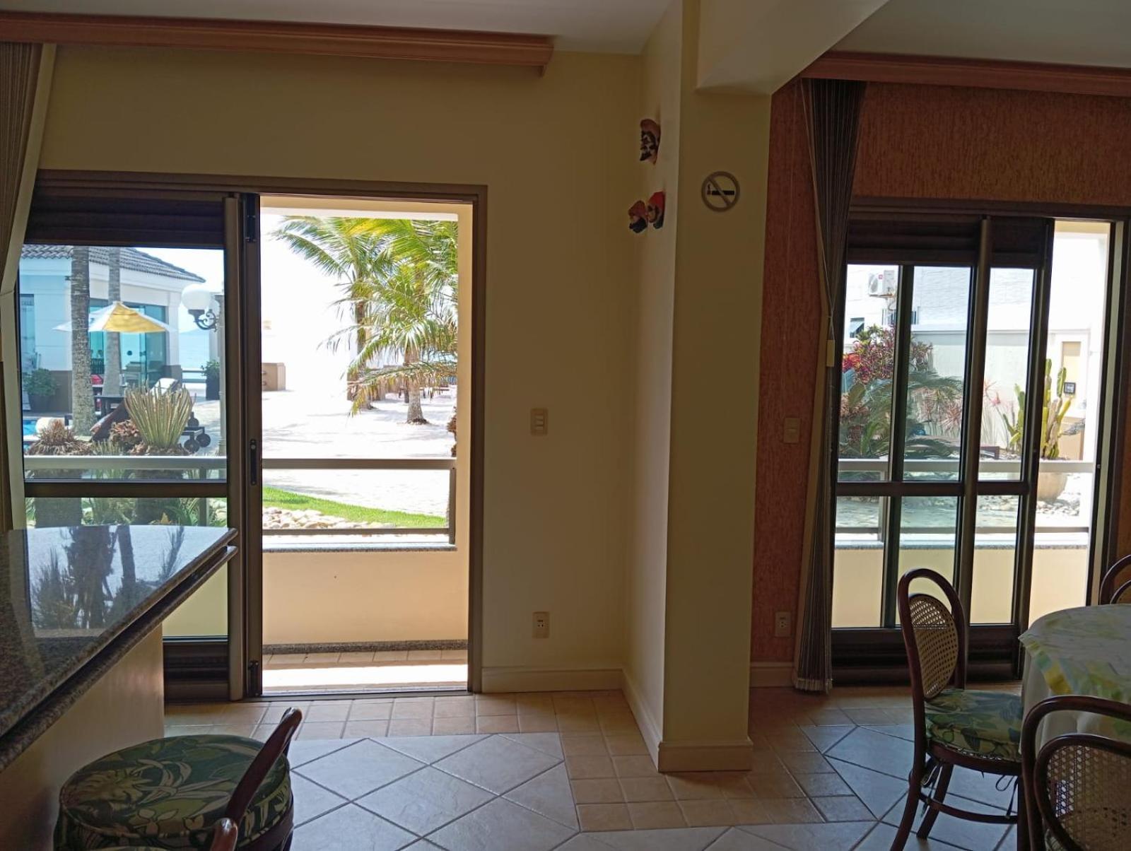 Golfinhos Apart-Hotel - Apto Terreo Frente Ao Mar!!! Florianópolis 外观 照片