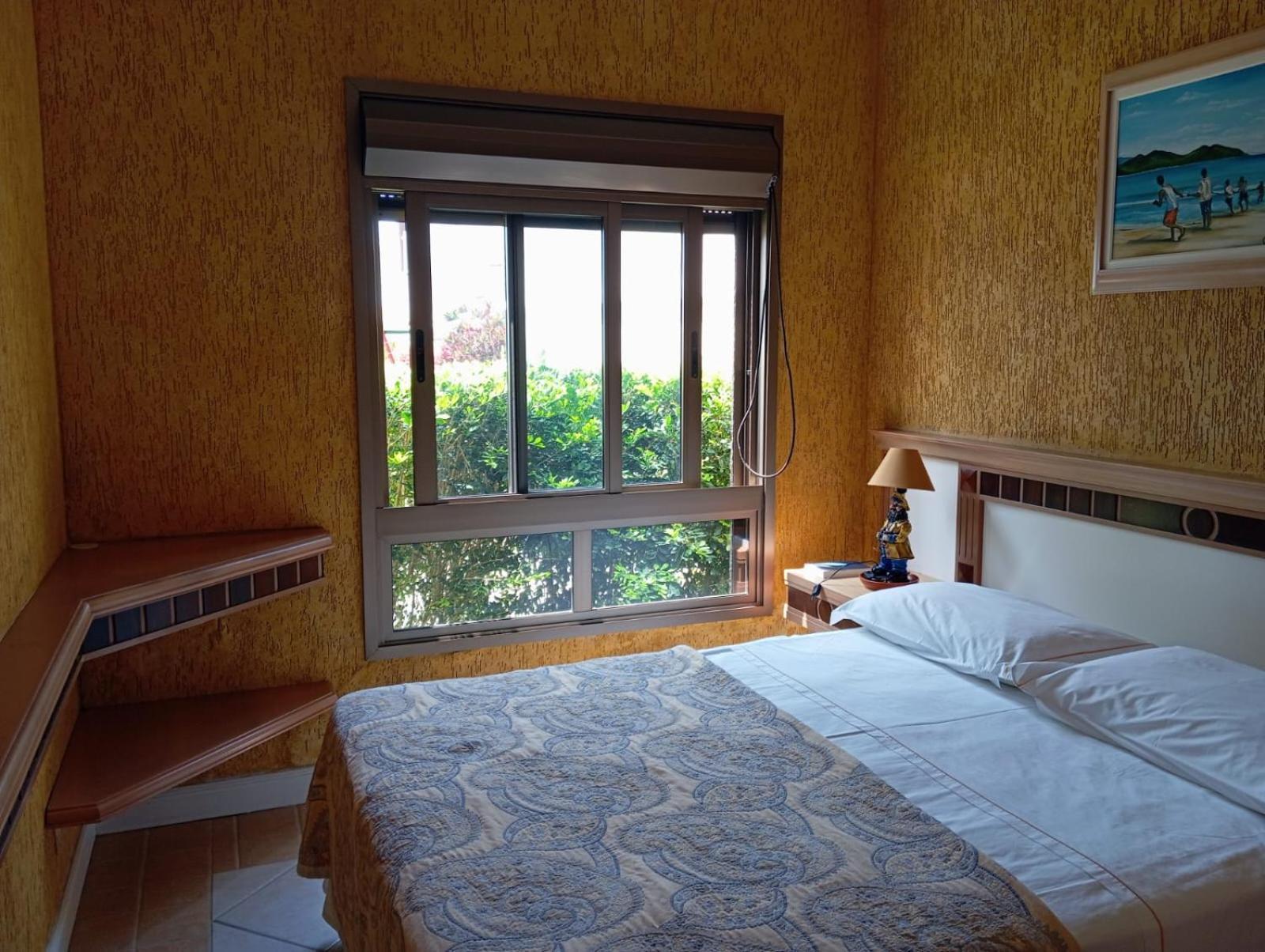 Golfinhos Apart-Hotel - Apto Terreo Frente Ao Mar!!! Florianópolis 外观 照片